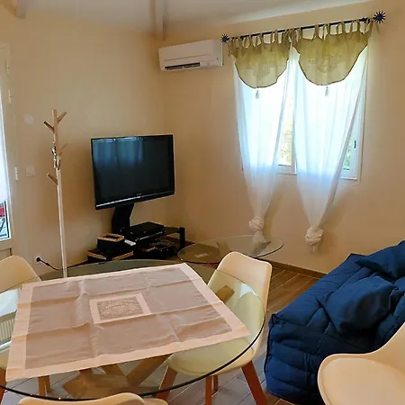 Dousoleil לה-טסט-דה-בוש